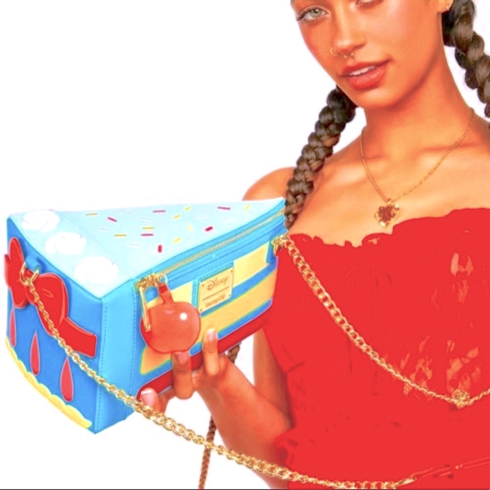 Loungefly Disney Snow White Kitsch Cake Crossbody Bag Purse NWT